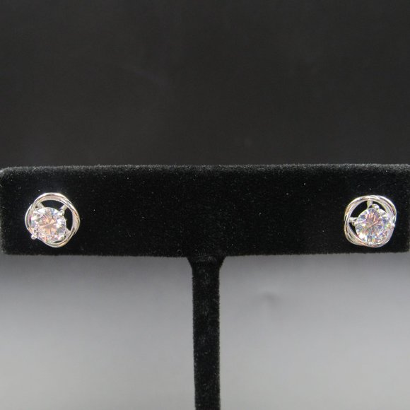 Sterling Silver 5.4mm Fancy Cubic Zirconia Stud Earrings Vintage - Picture 2 of 7